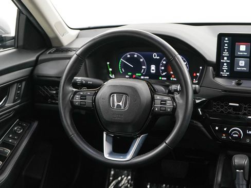 Used 2024 Honda Accord Touring image 14