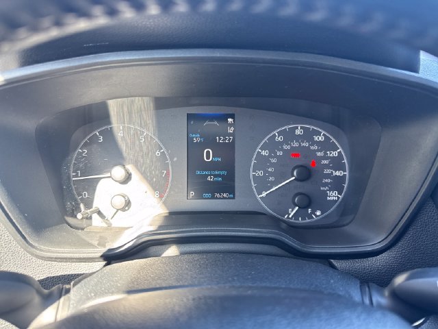 Used 2023 Toyota Corolla Cross LE w/ Moonroof Package AWD/4WD image 19