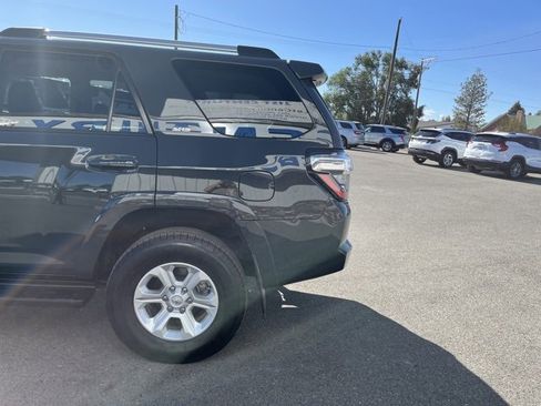 Used 2024 Toyota 4Runner SR5 Premium image 8