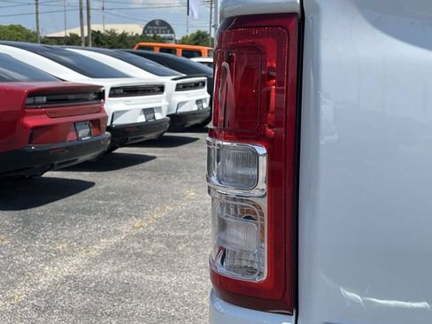 Used 2022 RAM 1500 Big Horn AWD/4WD image 10