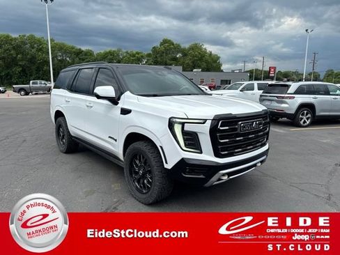 Used 2025 GMC Yukon AT4 w/ AT4 Premium Package AWD/4WD image 1