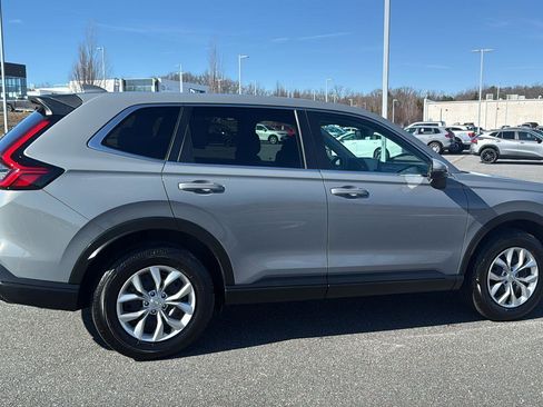 Certified 2025 Honda CR-V LX image 5