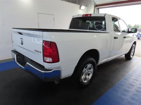 Used 2024 RAM 1500 Classic SLT AWD/4WD image 6