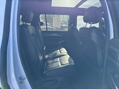 Used 2023 Jeep Wagoneer Series II image 31