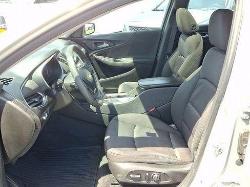 Used 2021 Chevrolet Malibu LT FWD image 10