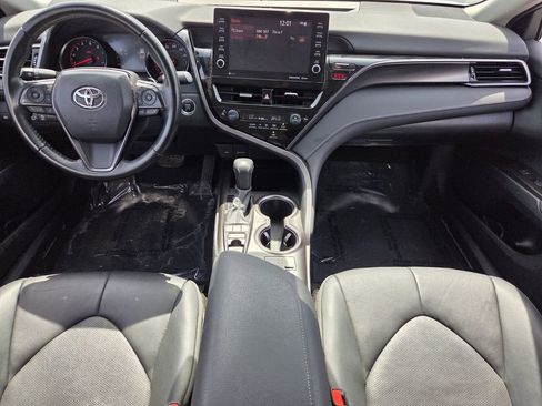 Used 2024 Toyota Camry XSE FWD image 12