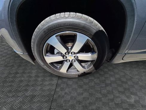 Used 2019 Chevrolet Traverse LT w/ LT Premium Package FWD image 13