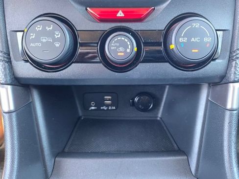 Used 2022 Subaru Forester Premium AWD/4WD image 15