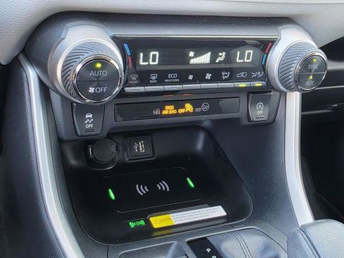 Certified 2025 Toyota RAV4 XLE w/ Convenience Package image 20