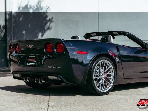 Used 2013 Chevrolet Corvette 427 w/ 1SB Preferred Equipment Group RWD image 56