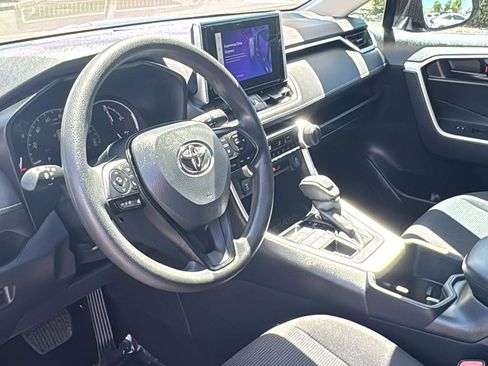 Used 2023 Toyota RAV4 LE AWD/4WD image 24