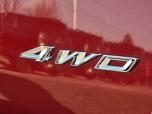 Used 2023 Ford Explorer XLT image 33