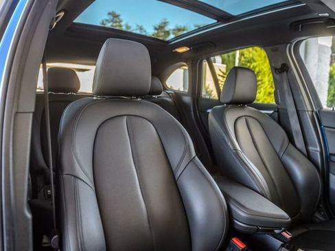 Used 2021 BMW X1 sDrive28i w/ M Sport Package image 38