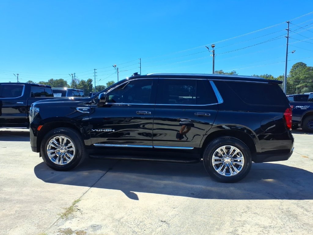 Used 2023 GMC Yukon SLT RWD image 4
