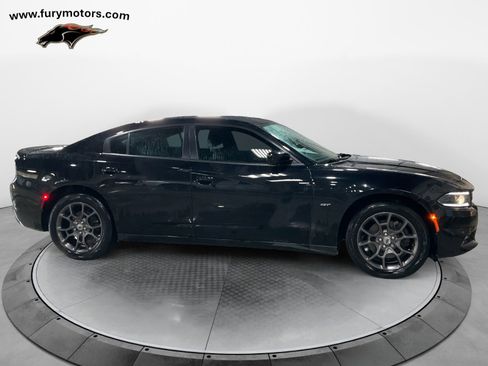Used 2018 Dodge Charger GT image 2