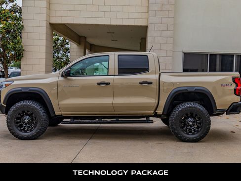 Used 2023 Chevrolet Colorado Trail Boss w/ Technology Package AWD/4WD image 6