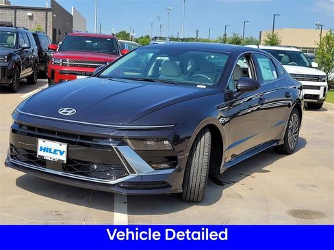 New 2025 Hyundai Sonata SEL image 3