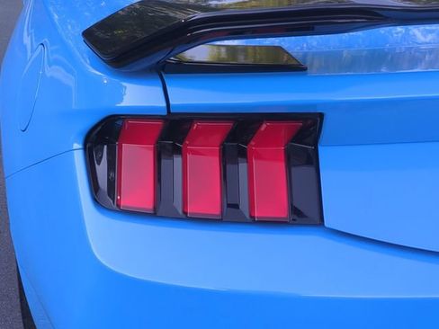 Used 2025 Ford Mustang GT RWD image 21