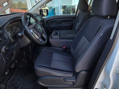 Used 2022 Nissan Titan S w/ S Utility Package image 17