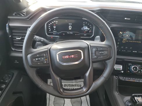 Used 2025 GMC Sierra 1500 AT4 w/ AT4 Preferred Package image 19