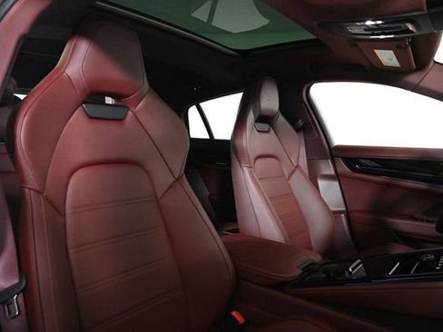 Certified 2024 Porsche Panamera 4 image 17