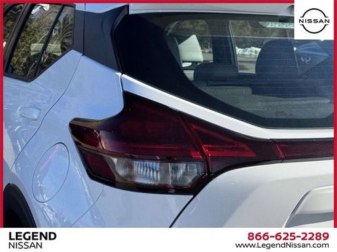 Certified 2024 Nissan Kicks SR w/ SR Premium Package image 10