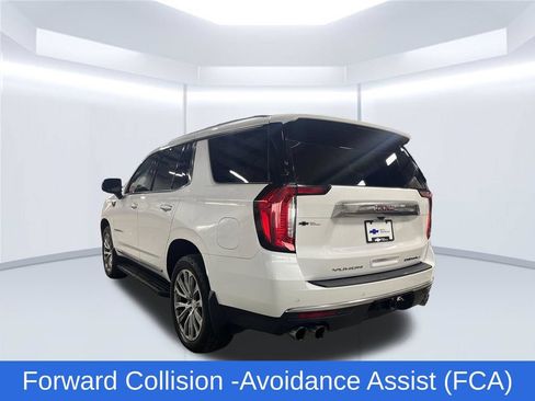 Used 2021 GMC Yukon Denali w/ LPO, Illumination Package AWD/4WD image 3