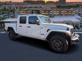 New 2026 Jeep Gladiator Sport video 1