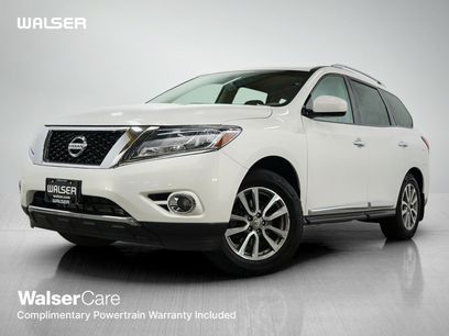 Used 2014 Nissan Pathfinder SL w/ SL Premium Package