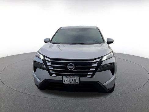 Used 2025 Nissan Rogue SV FWD image 4