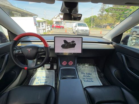 Used 2022 Tesla Model Y Performance AWD/4WD image 15
