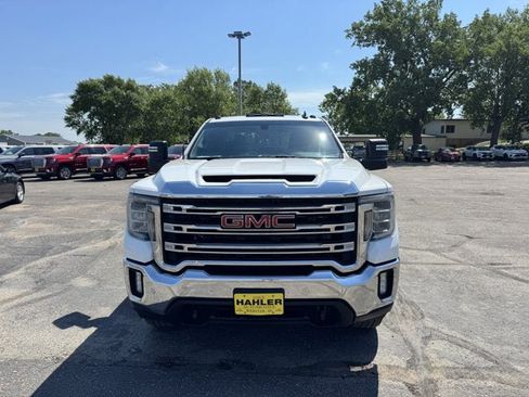 Used 2020 GMC Sierra 3500 SLE w/ SLE Convenience Package AWD/4WD image 3