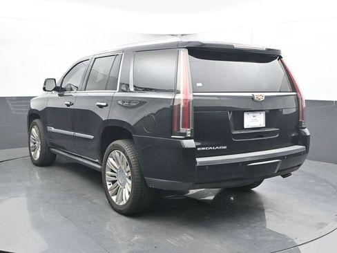 Used 2016 Cadillac Escalade Premium AWD/4WD image 10
