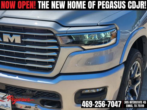 Used 2025 RAM 1500 Laramie w/ Laramie Southwest Edition AWD/4WD image 6