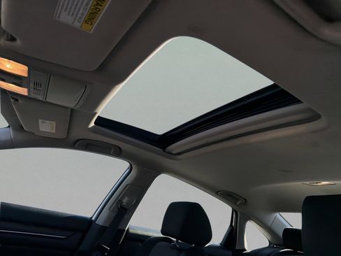 Used 2018 Honda Accord EX image 14