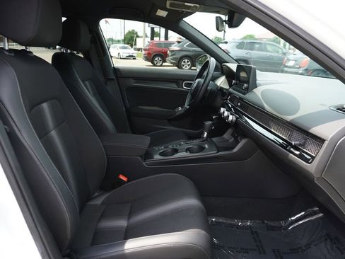 Used 2024 Honda Civic Sport image 29