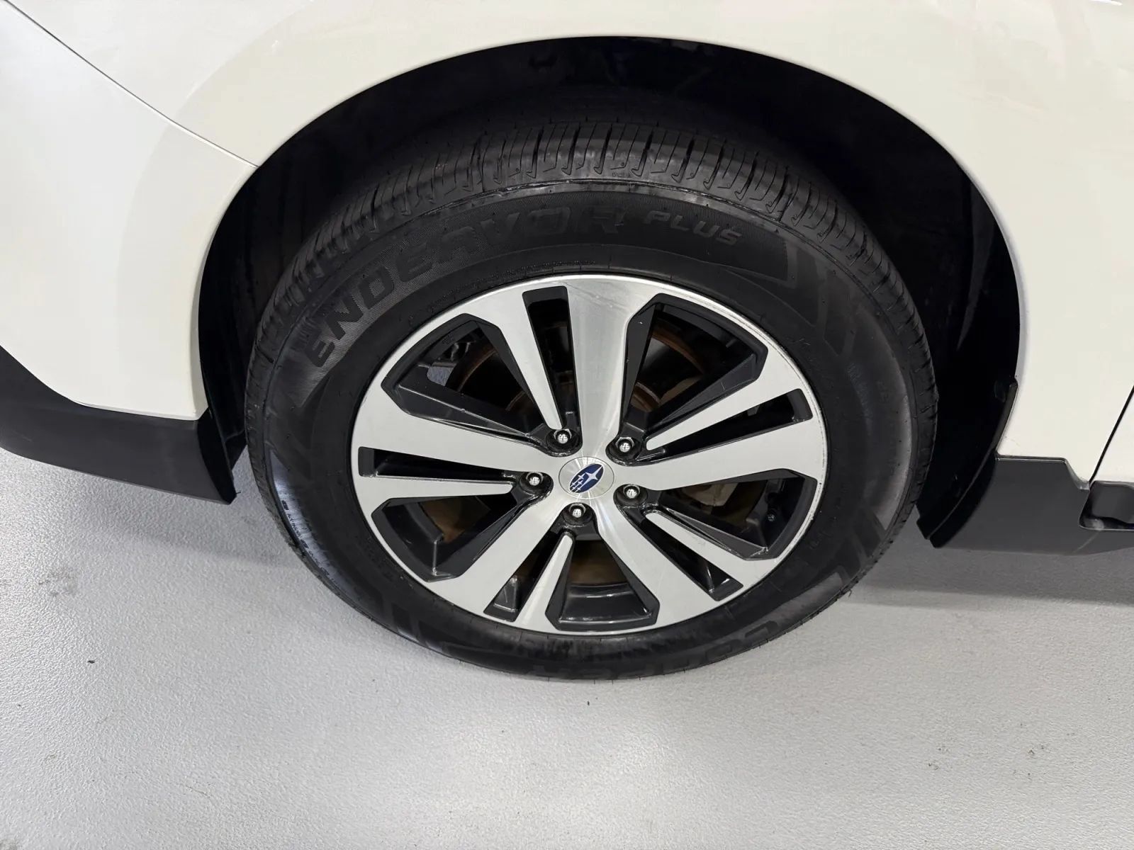 Used 2019 Subaru Outback 3.6R Limited AWD/4WD image 35