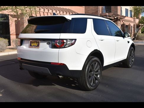 Used 2016 Land Rover Discovery Sport SE AWD/4WD image 7