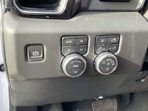 New 2025 GMC Sierra 2500 Denali Ultimate image 16