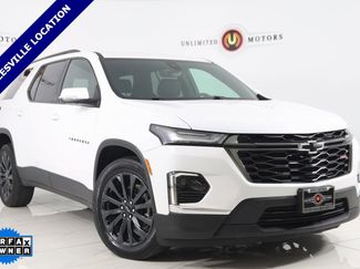 Used 2023 Chevrolet Traverse RS video 1