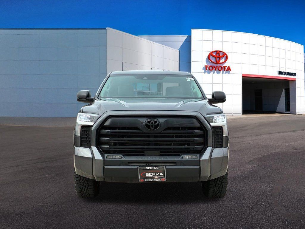 Used 2023 Toyota Tundra SR5 AWD/4WD image 4
