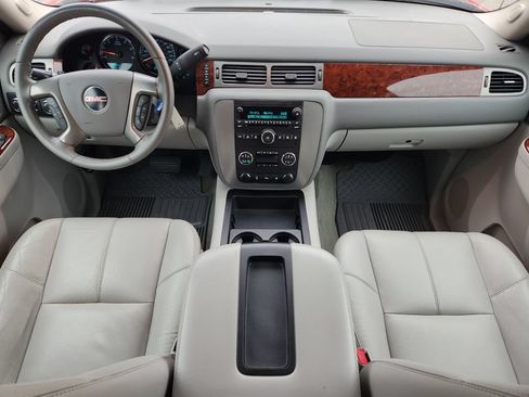 Used 2011 GMC Sierra 1500 SLT w/ SLT Convenience Package AWD/4WD image 2