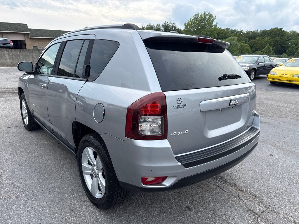 Used 2016 Jeep Compass Latitude AWD/4WD image 7