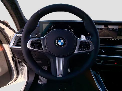 New 2026 BMW X5 xDrive40i w/ M Sport Package image 40