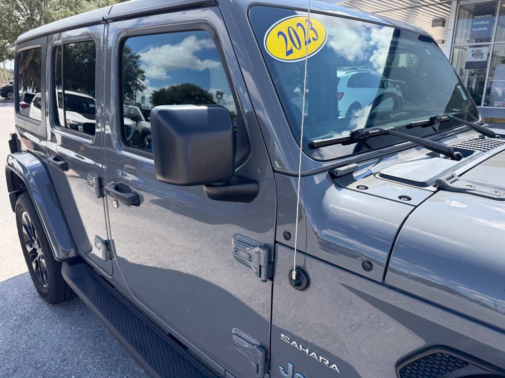 Used 2023 Jeep Wrangler Unlimited Sahara w/ Cold Weather Group AWD/4WD image 15