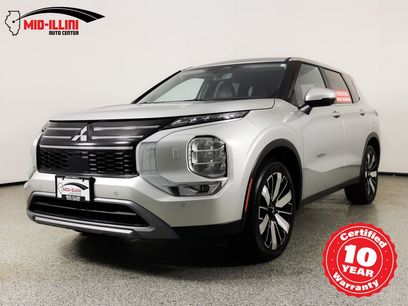 Used 2025 Mitsubishi Outlander SE