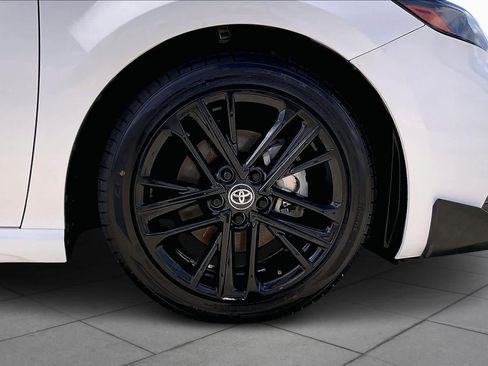 Used 2025 Toyota Camry SE image 20