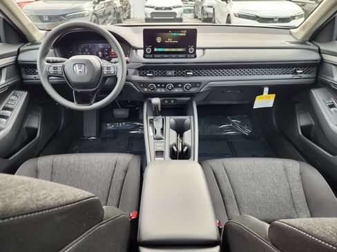 Certified 2025 Honda Accord SE image 8