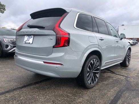 New 2026 Volvo XC90 T8 Plus image 6