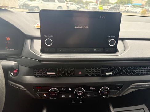 Used 2025 Honda Accord SE image 12